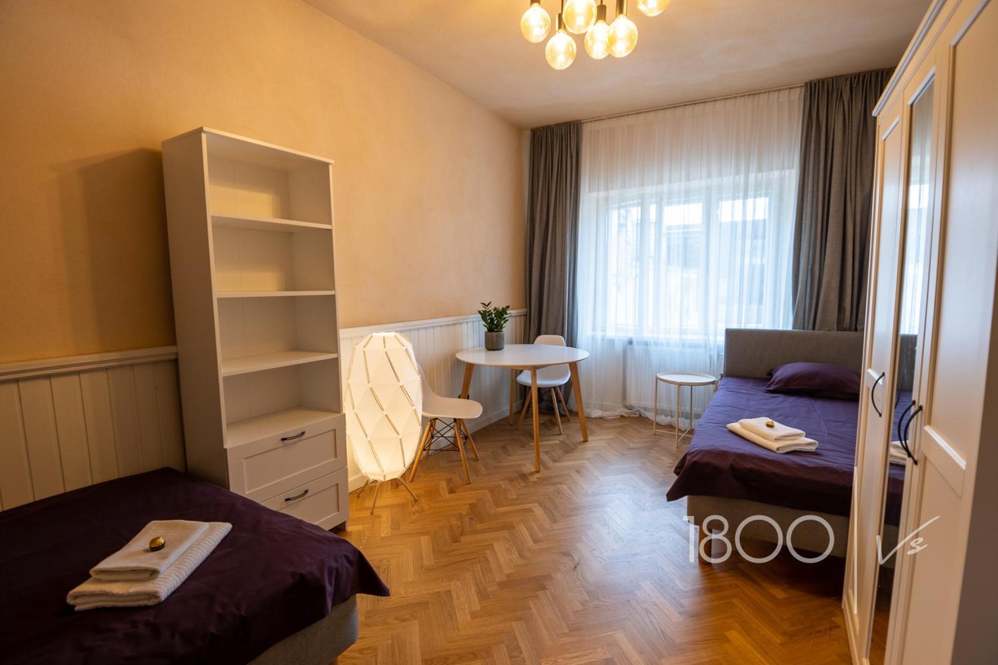 1800 By Vince Stay - Private Rooms In Town Hall Square تارتو المظهر الخارجي الصورة