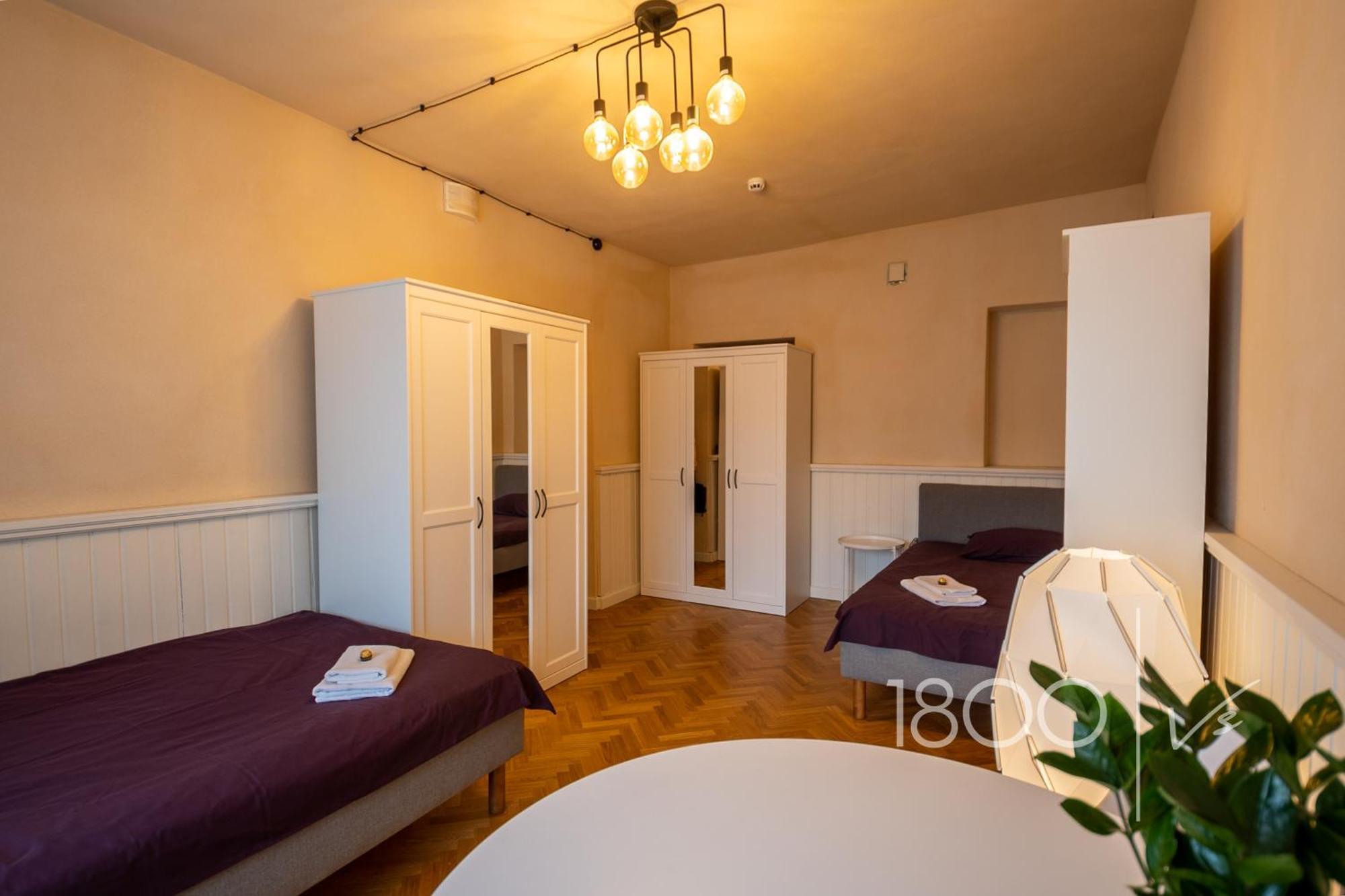 1800 By Vince Stay - Private Rooms In Town Hall Square تارتو المظهر الخارجي الصورة